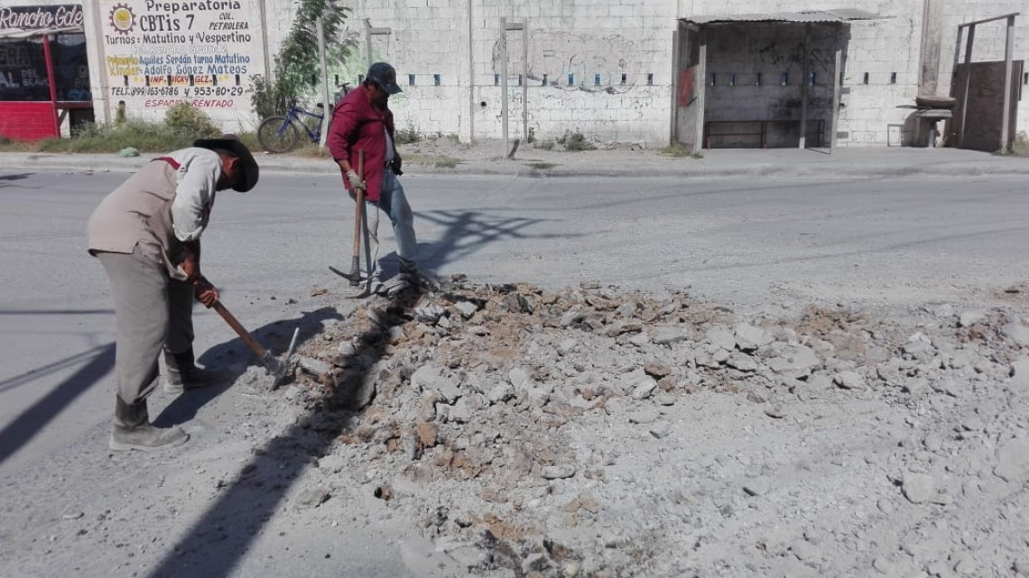 Reparan calle Jaime Nunó en Rancho Grande y Caracoles