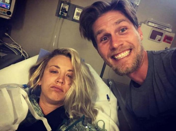 Kaley Cuoco pasa luna de miel en hospital