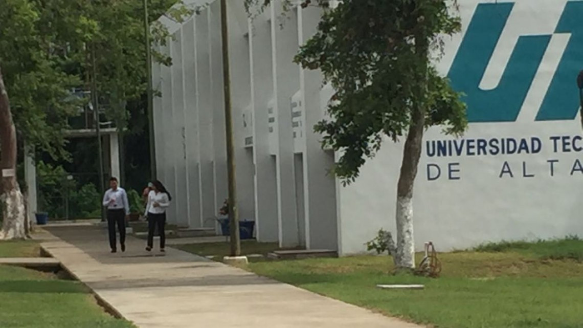 Espacios educativos insuficientes para demanda estudiantil en carreras profesionales