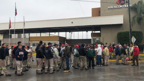 Entran en paro laboral 700 trabajadores de la empresa Coca-Cola en Matamoros