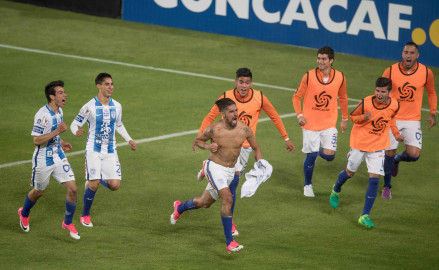 Pachuca vence a Tigres y se lleva el trofeo de la Concachampions