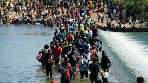 Abordan Marcelo Ebrard y Anthony Blinken crisis migratoria  