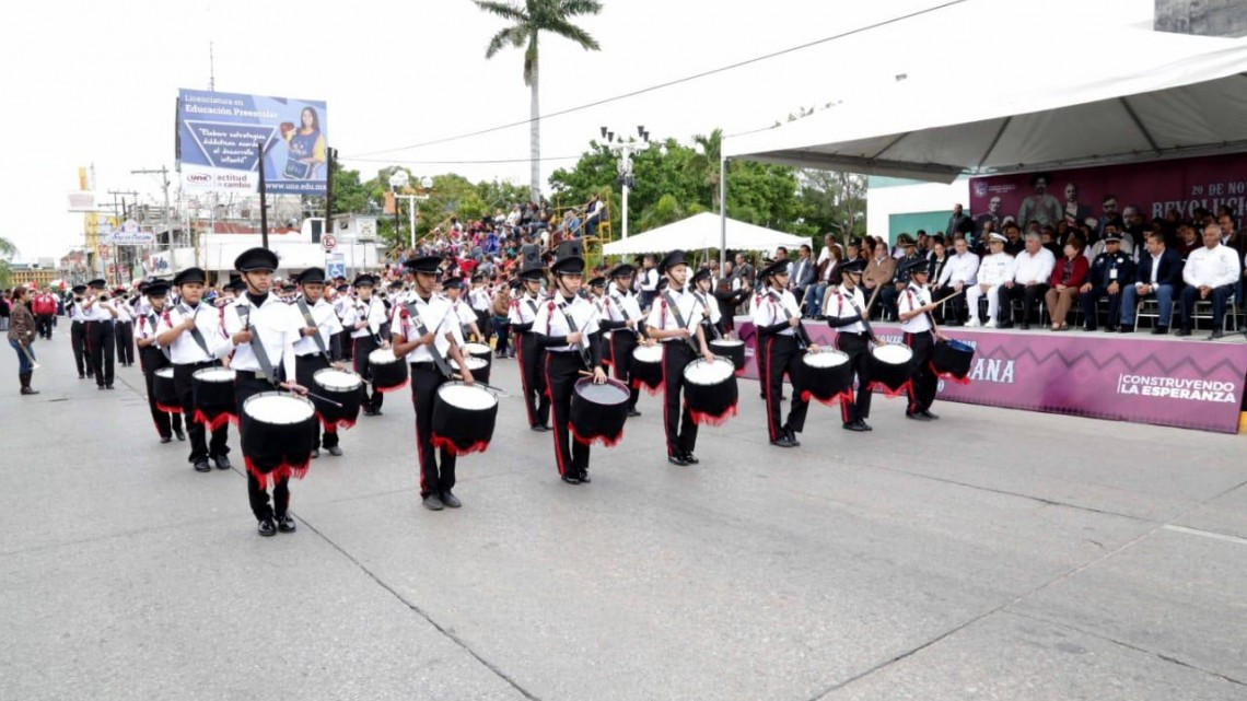 Encabeza Adrián Oseguera Aniversario de la Revolución Mexicana