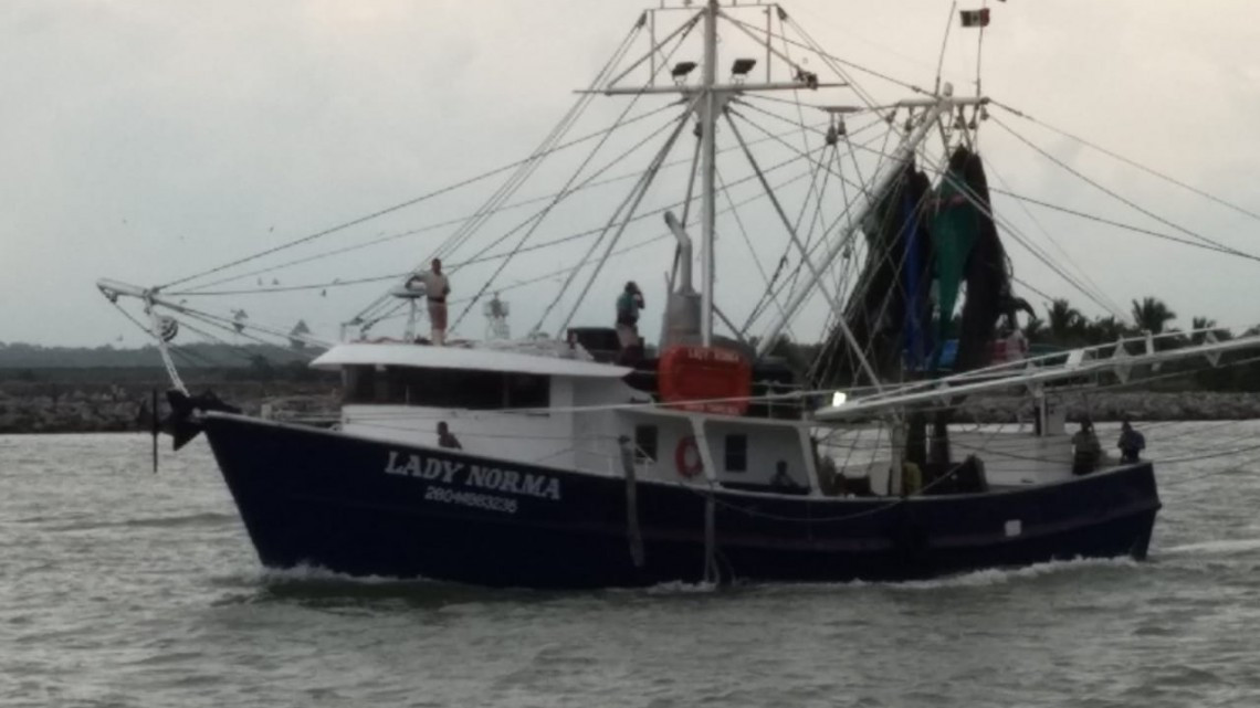 Salen a la mar 200 embarcaciones pesqueras en busca de camarón
