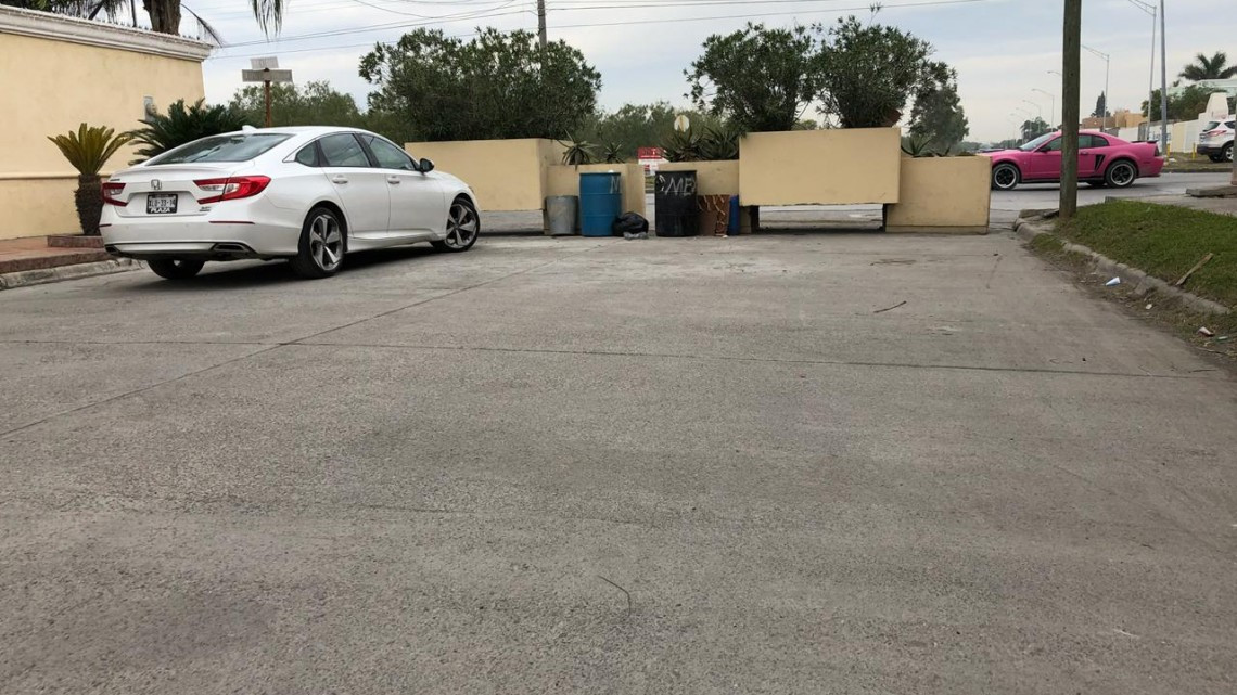 Retirarán maceteros que obstruyen el paso en el fraccionamiento Victoria 