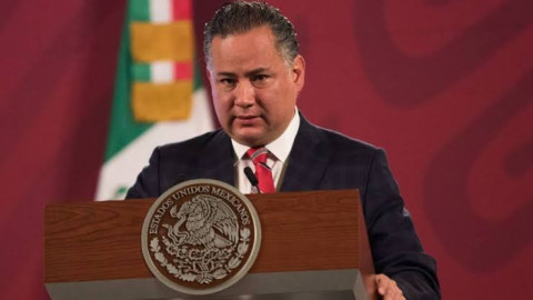 FGR investigará a extitular de la UIF, Santiago Nieto 