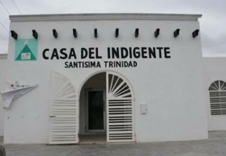 Dar dinero al indigente, fomenta sus vicios