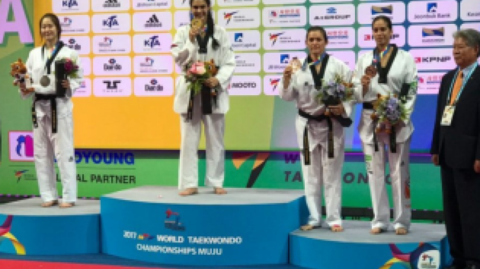 Maria del Rosario Espinoza presume bronce en mundial