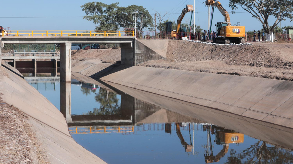 Inaugura AMLO sistema de riego en Nayarit