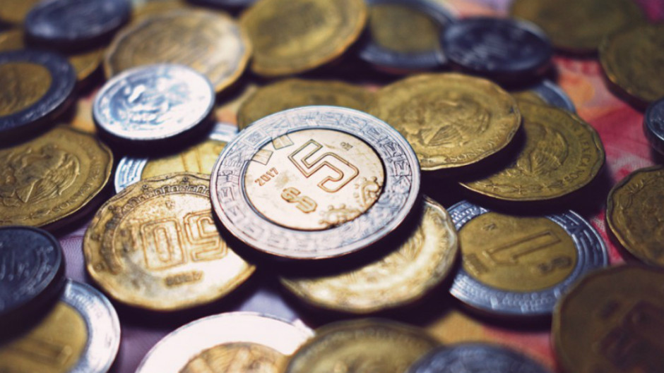 Celebra AMLO aumento del 22% al salario mínimo para el 2022