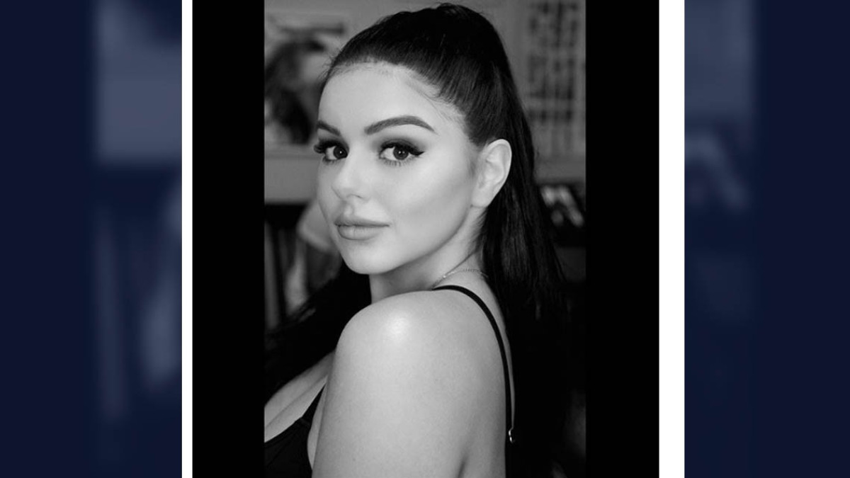 Ariel Winter presume figura en espectacular bodysuit
