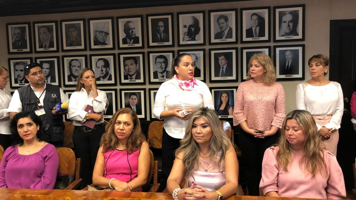 Inicia presidenta del DIF campaña contra el cáncer