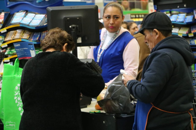 Verifican restricción de bolsas de plástico