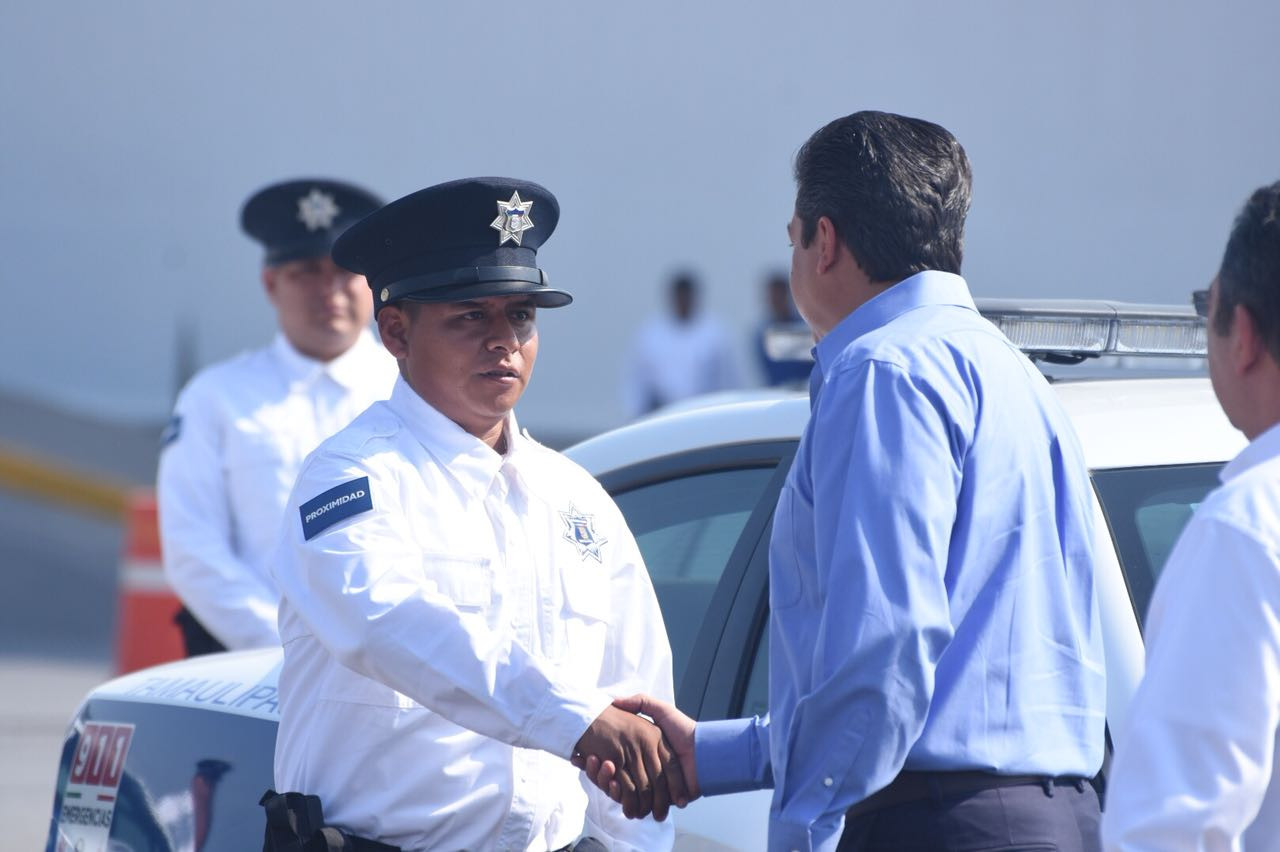 Fortalece Gobernador trabajo de policía de proximidad