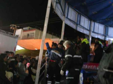 Tras salir disparados de juegos mecánicos niños sufren fracturas