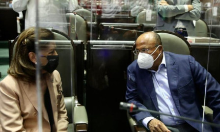 Fallece diputado del PRI René Juárez Cisneros 