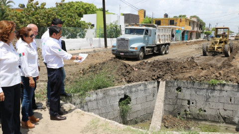 Entregar obras en tiempo y forma es un compromiso con los maderenses: Andrés Zorrilla