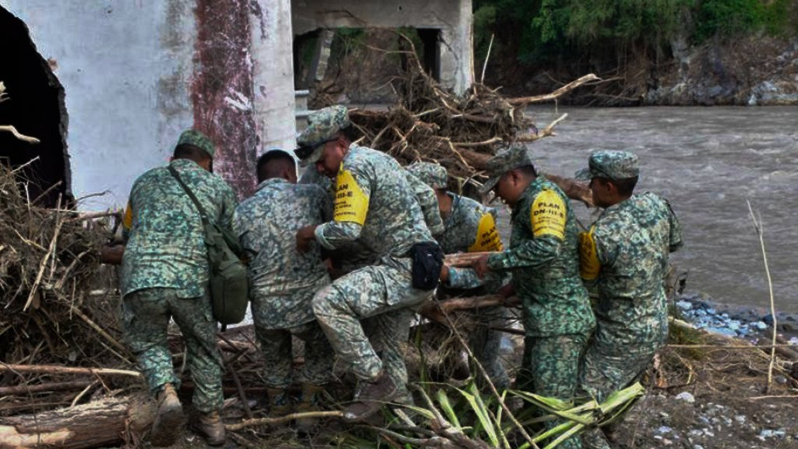 Ejército, Fuerza Aérea y Guardia Nacional intensifican apoyo a damnificados por lluvias en el centro del país