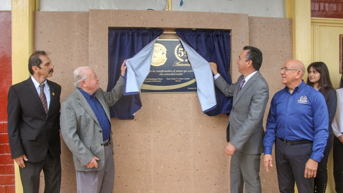 Celebra Preparatoria Múgica 50 Años de su Fundación