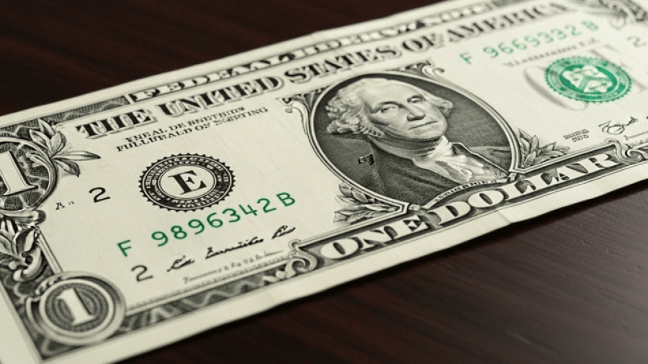 ¡Dólar baja aún más! Divisa estadounidense se cotiza $18.00