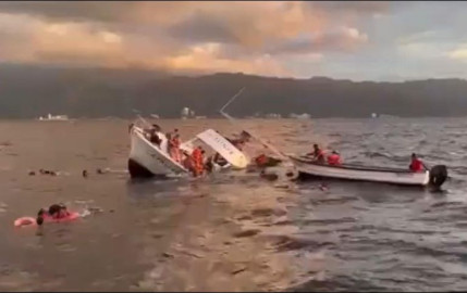Se hunde embarcación turística en Puerto Vallarta