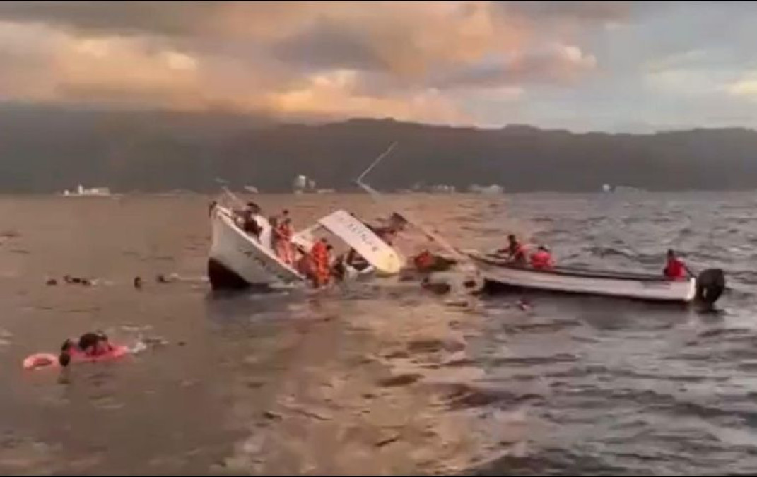Se hunde embarcación turística en Puerto Vallarta