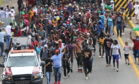 Migrantes exigen a México libre tránsito para llegar a EEUU 