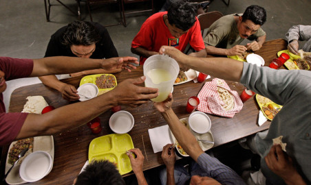 Episcopado pone a disposición de migrantes 63 centros de apoyo