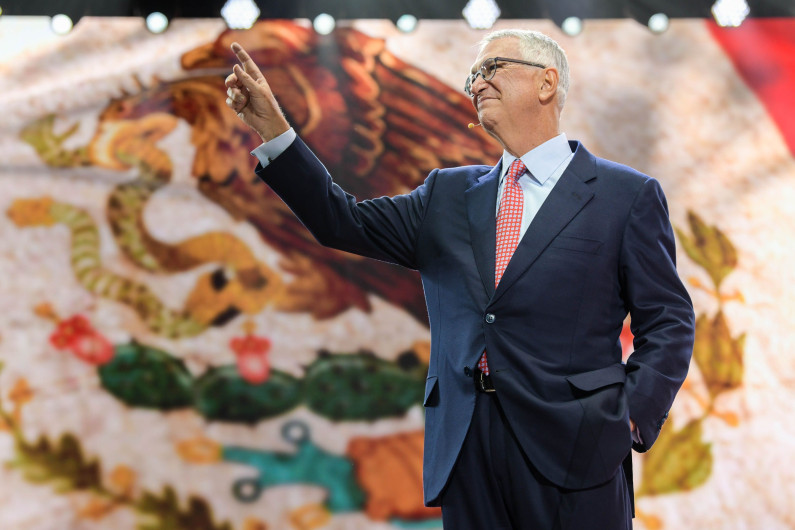 Por unanimidad Corte desecha amparos de Salinas Pliego, deberá pagar más de 48 mil mdp al SAT