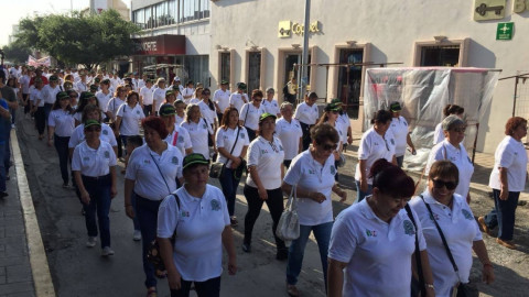 No se ponen de acuerdo para desfilar y solo marchan 3 sindicatos en Victoria