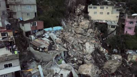 Dan de alta a Jessica, joven que sobrevivió al deslave del Cerro del Chiquihuite