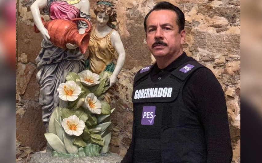 Candidato del PES en Sinaloa hace candidatura con chaleco antibalas