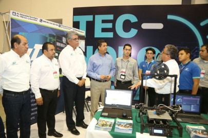 Abre Gobierno del estado nuevos espacios a los emprendedores