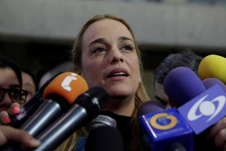 Gobierno de Ecuador prohíbe a Lilian Tintori ingresar al país 