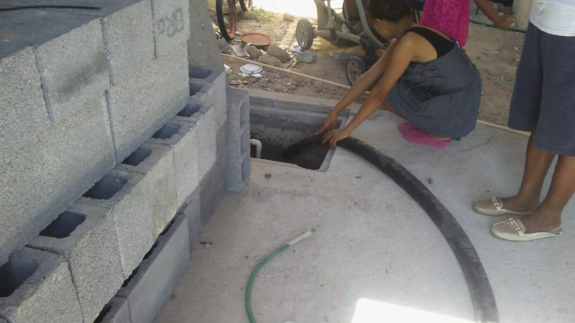 Cumplen pipas con entrega de agua potable