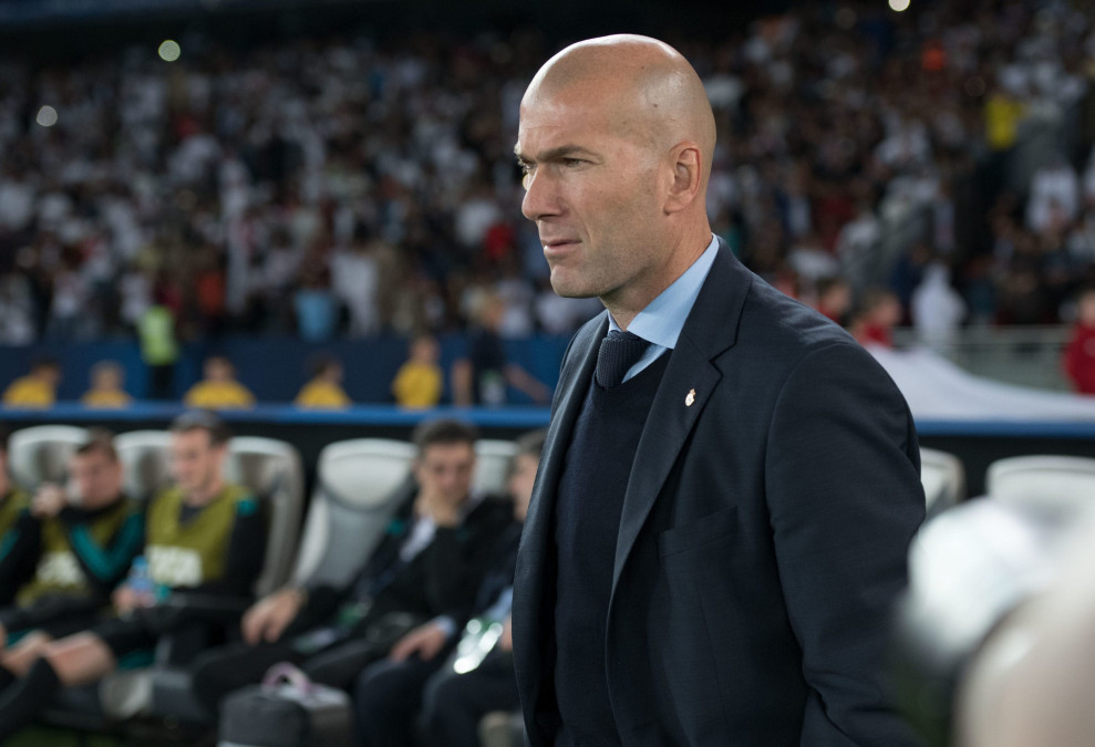 Zinedine Zidane  deja el banquillo del Real Madrid