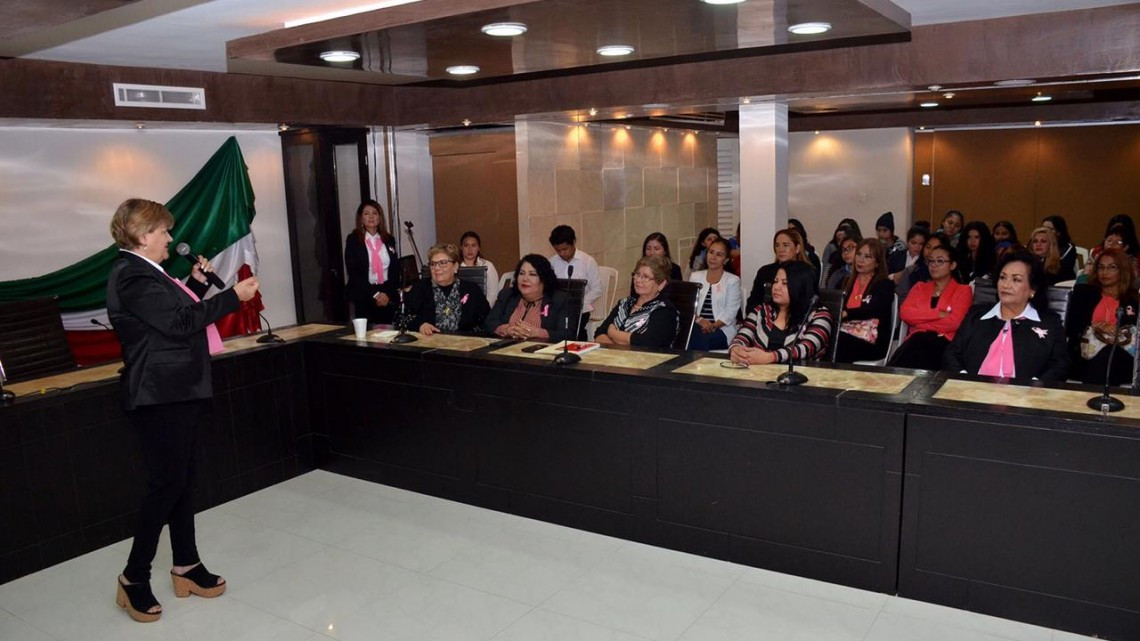 Concientizan a Mujeres Maderenses sobre el Cuidado de la Salud