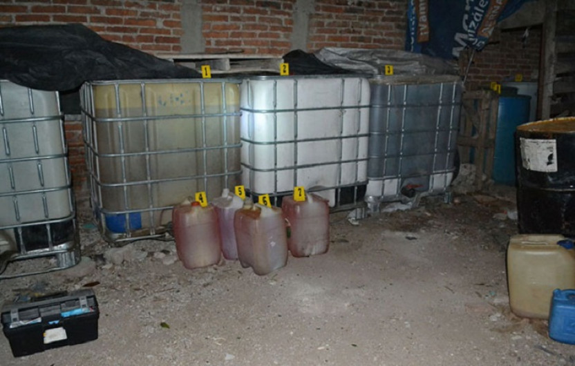 Aseguran 43 mil 400 litros de hidrocarburo