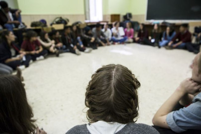 Francia impartirá educación sexual en colegios contra el acoso