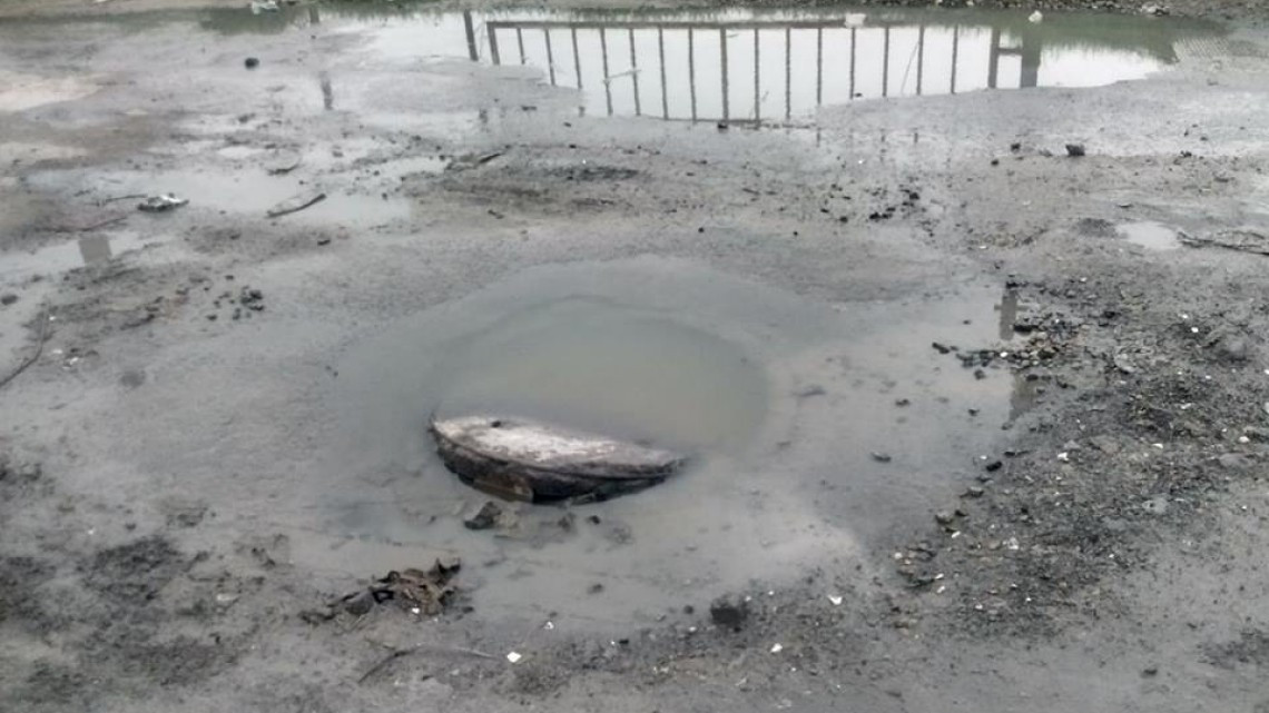 Comapa trabaja con equipo vactor