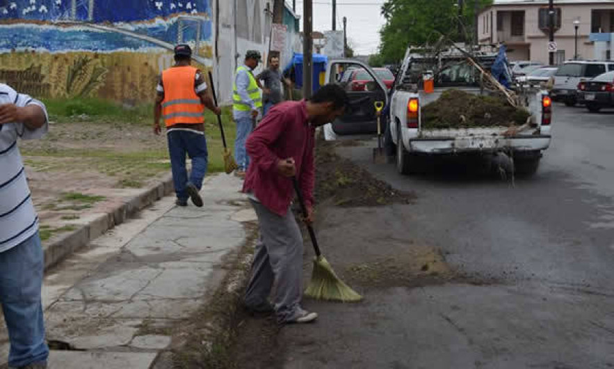 Sigue el mantenimiento de calles y avenidas avenidas en M. Alemán