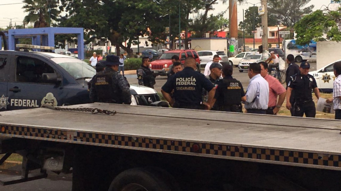 Patrulla de la Gendarmería ocasiona aparatoso choque 