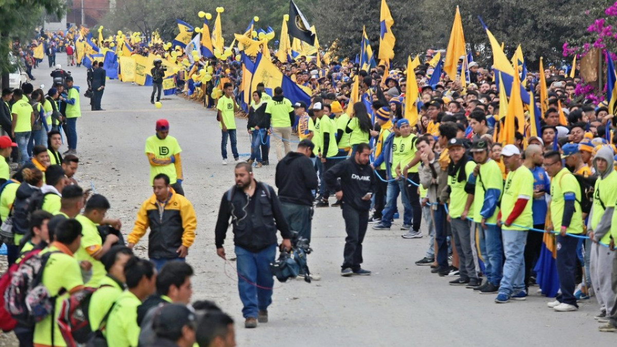 Inicia desfile por sexto campeonato de Tigres