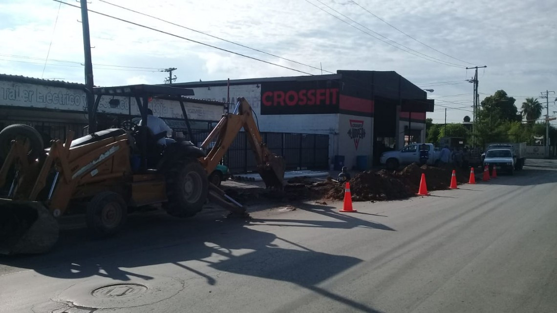 Repara COMAPA de Reynosa fuga de agua potable