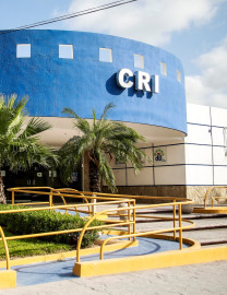 Por ahorro, personas vienen para tratamientos en el CRI