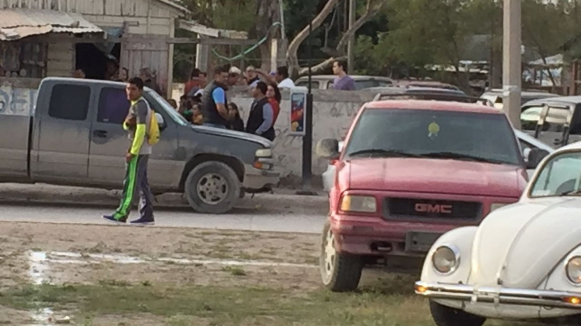 Entregan 600 juguetes y roscas