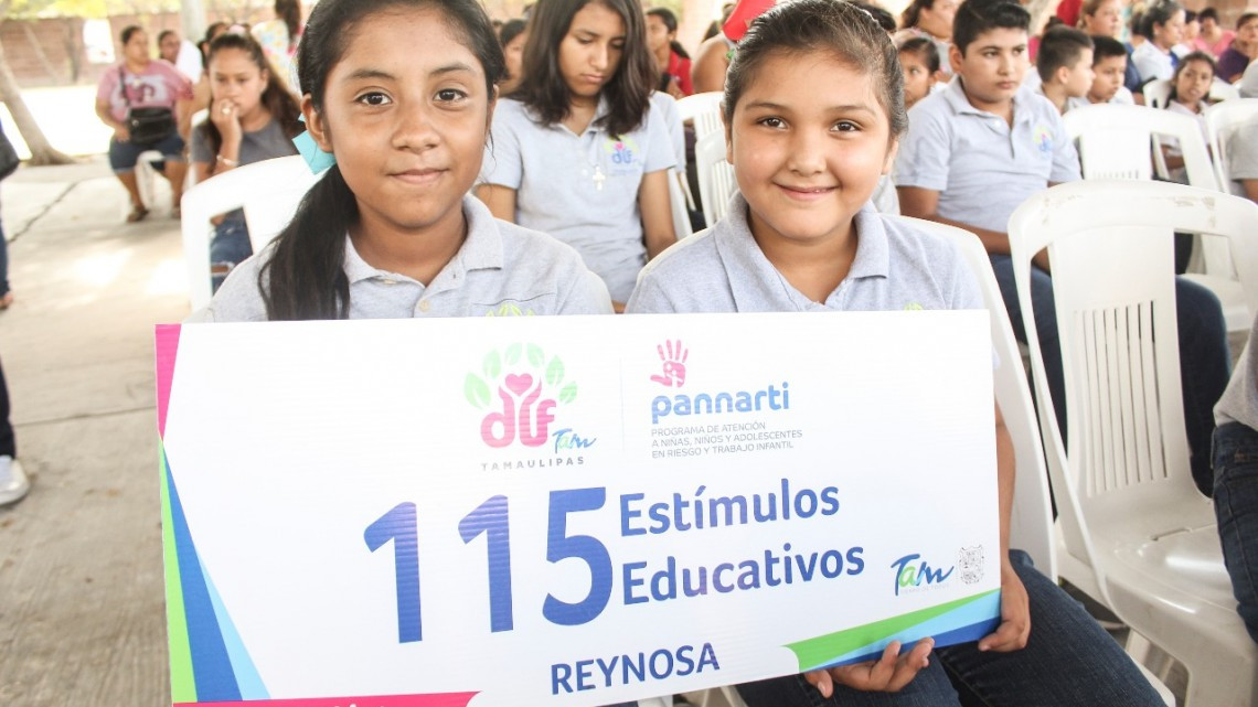 Entrega DIF Reynosa 115 estímulos educativos