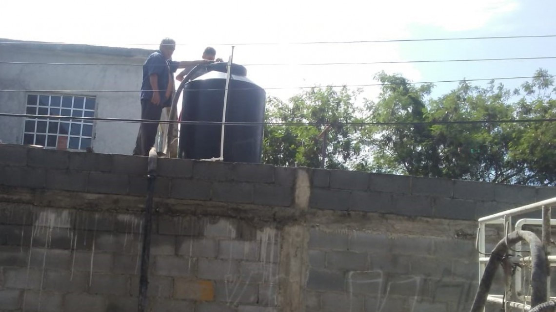 Entrega de agua en pipas es completamente gratuita