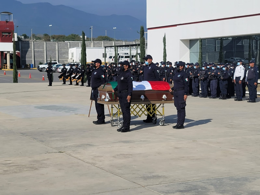 Despiden con honores a elemento de la Guardia Estatal 