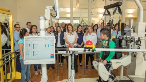 Entrega Mariana Gómez donativo de tamaulipecos a Teletón